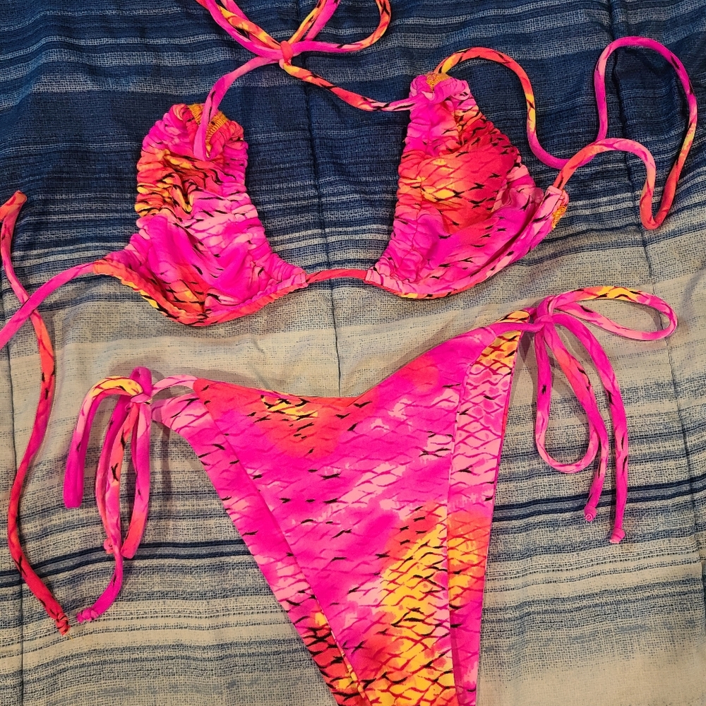 Vincija Swim Pink Snakeskin Set